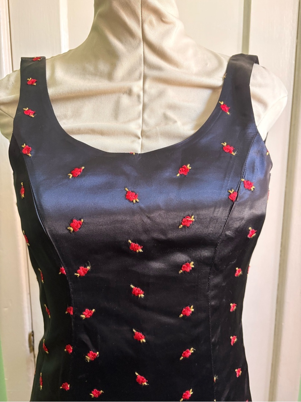 Rare! Vintage Betsey Johnson Black Satin Mini Dress with Red Rose Embroidery - Picture 2 of 11